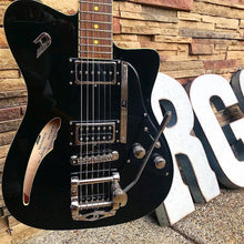 Load image into Gallery viewer, Duesenberg Caribou Black Tremolo